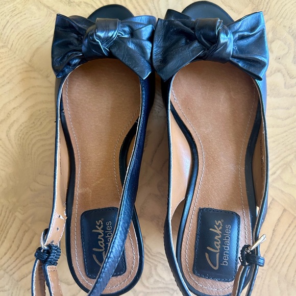 New Clarks Bendable Bow Black Leather Cork Wedge Slingback Sandals Size 5 - Picture 8 of 12
